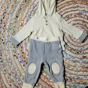 Burt's Bees Baby Outfit